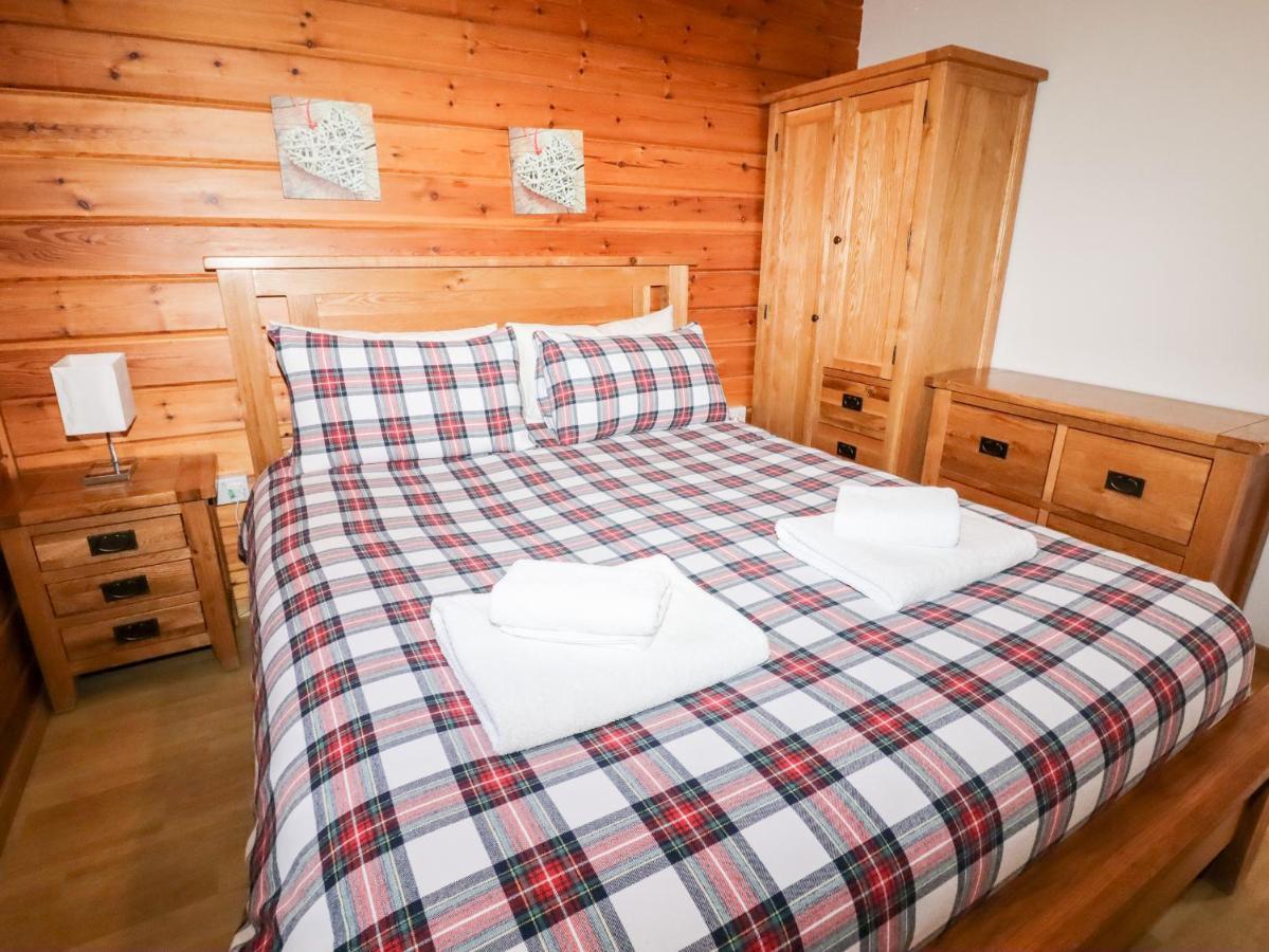 Watersview Lodge Leek Buitenkant foto