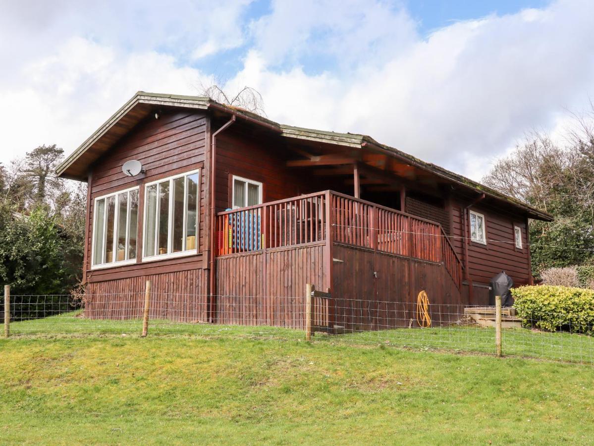 Watersview Lodge Leek Buitenkant foto